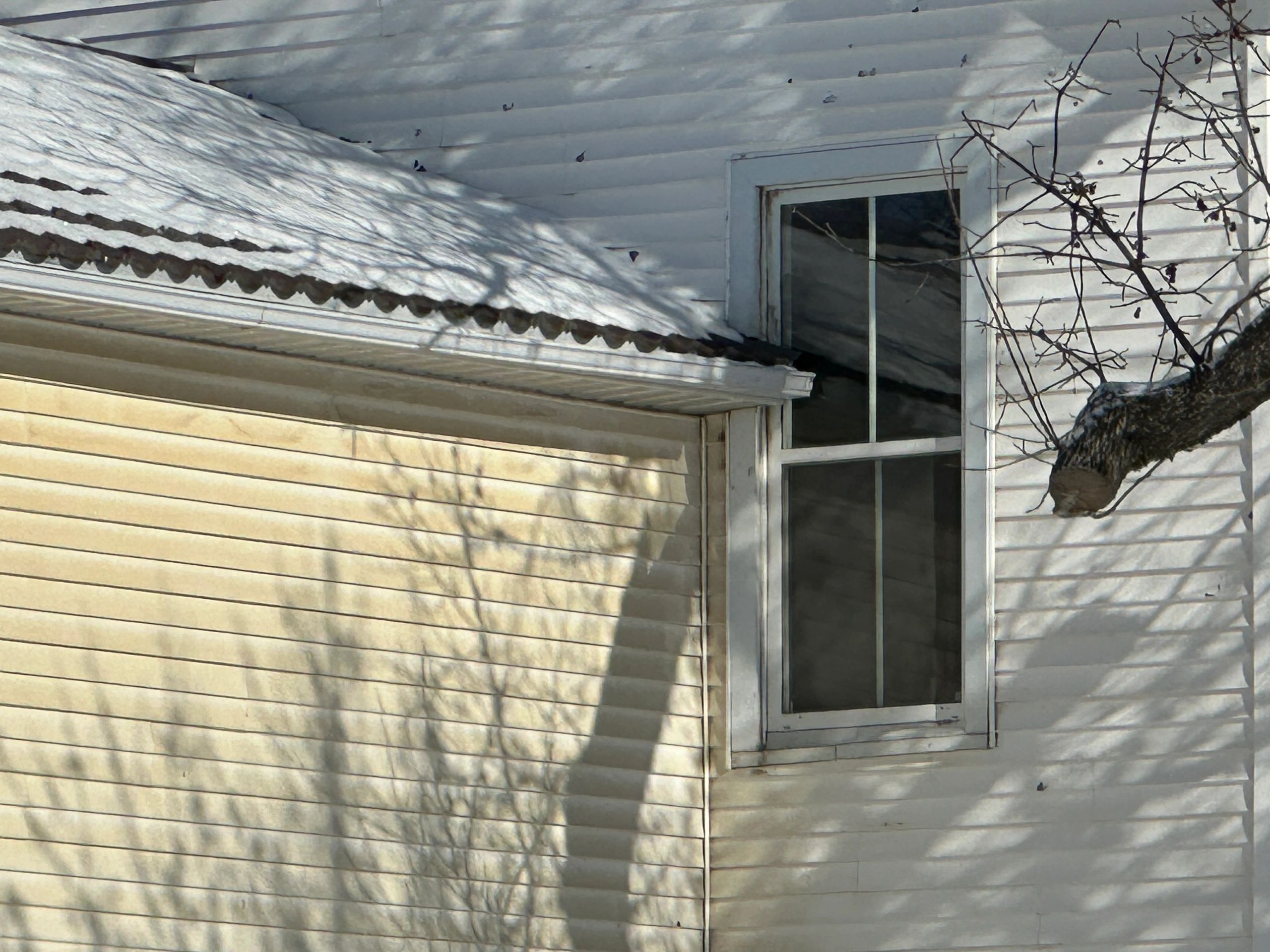 Roof inspection service